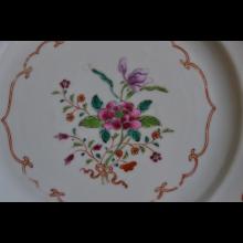 Paire d'assiettes en Famille rose